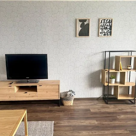 Sunny & Minimalist Near The Center Apartamento